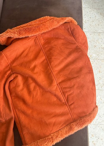 Kürk Detaylı Kadın Süet Mont - Görsel 3