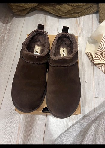 Ugg 37