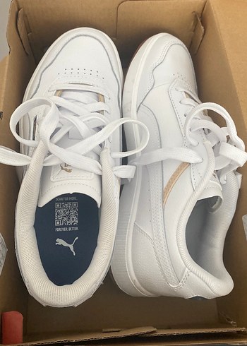 Puma Orjinal Beyaz Kadın Spor Ayakkabı Velcro Detaylı
