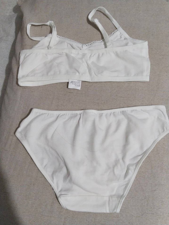 Beyaz Minimalist çocuk İç Çamaşırı Takımı - Görsel 4