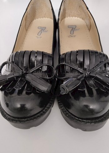 Kız Çocuk Siyah Püsküllü Loafer Ayakkabı - Görsel 2