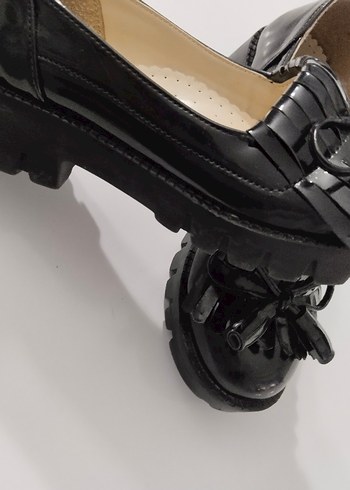 Kız Çocuk Siyah Püsküllü Loafer Ayakkabı - Görsel 8