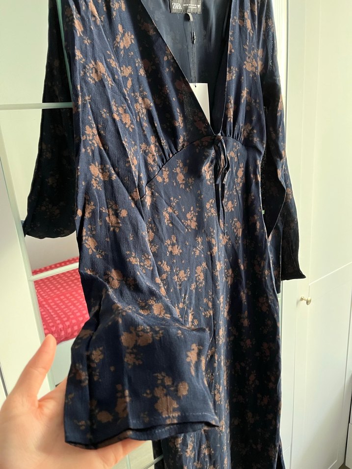 V Yaka Lacivert Kadın Uzun Elbise - Görsel 4