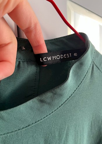 Yeşil Piliseli Uzun Kadın Elbise - Görsel 3