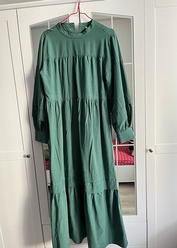 Yeşil Piliseli Uzun Kadın Elbise - Görsel 2