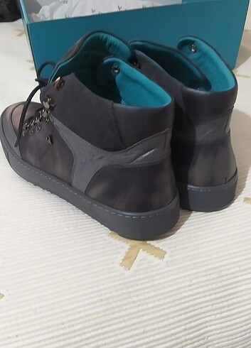 BUB SHOES BOT HİC GİYİLMEDİ 