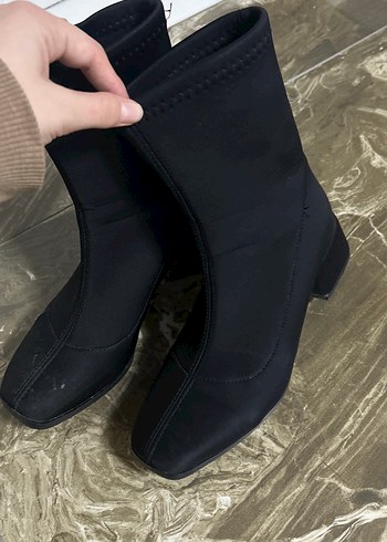 Siyah Lastikli Blok Topuklu Kadın Bot - Görsel 3