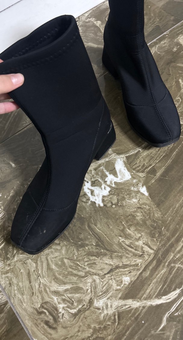 Siyah Lastikli Blok Topuklu Kadın Bot - Görsel 2