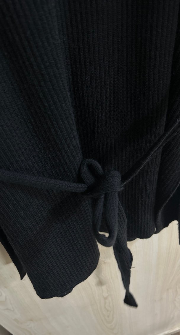 Siyah Kemerli Uzun Kollu Triko Kadın Kazak - Görsel 4