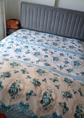 Beden Pastel Mavi Çiçek Desenli Nevresim Takımı