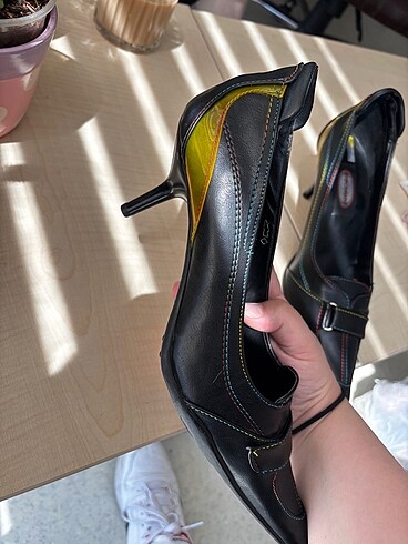 Deichmann Vintage sivri burun kısa topuk ayakkabı
