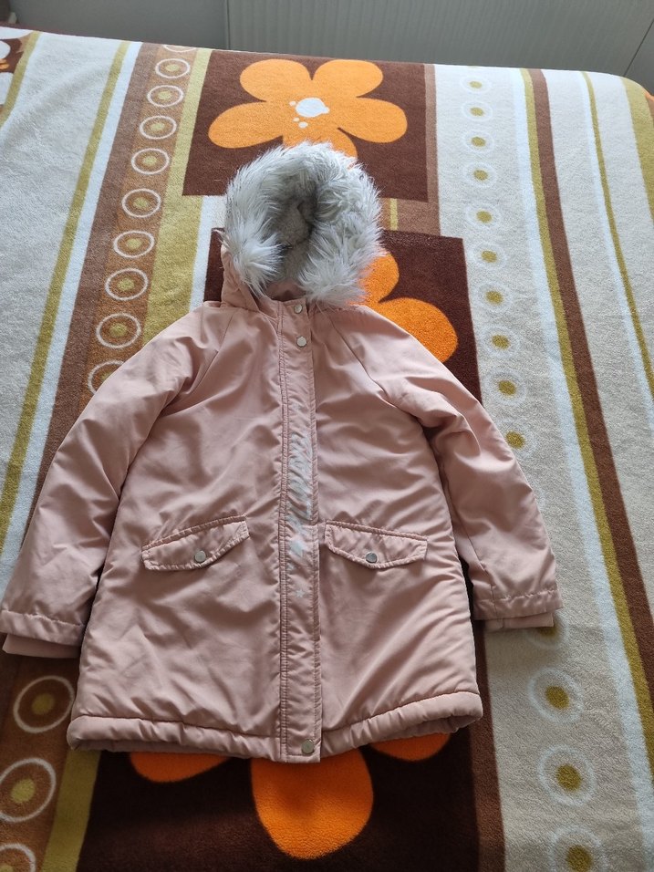 Kız Çocuk Pembe Kürklü Mont - Görsel 2