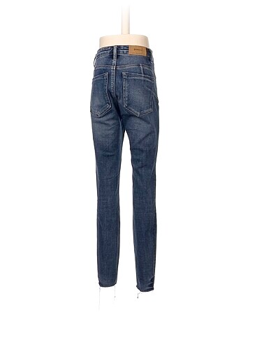 32 Beden Stradivarius Jean / Kot %70 İndirimli.
