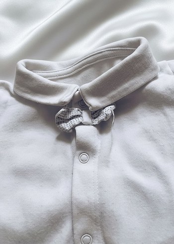 Düğmeli Beyaz Uzun Kollu Bebek Body - Görsel 3