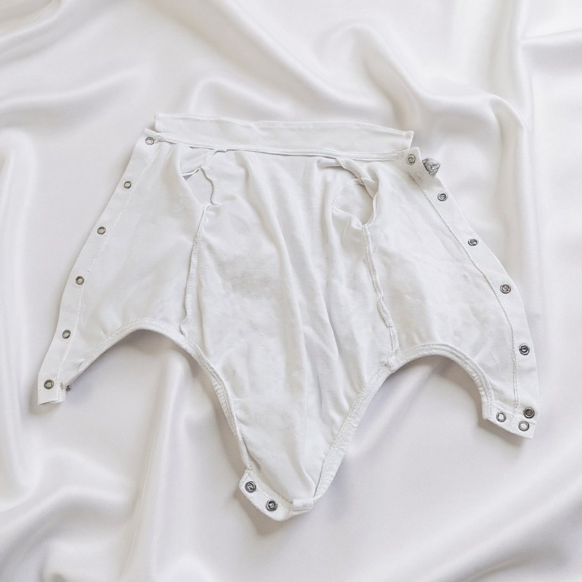 Düğmeli Beyaz Uzun Kollu Bebek Body - Görsel 5