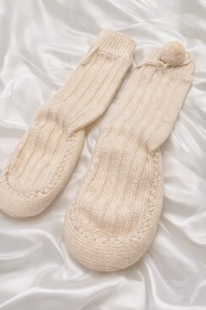 Krem Ponponlu kaydırmaz tabsn Panduf - Görsel 3