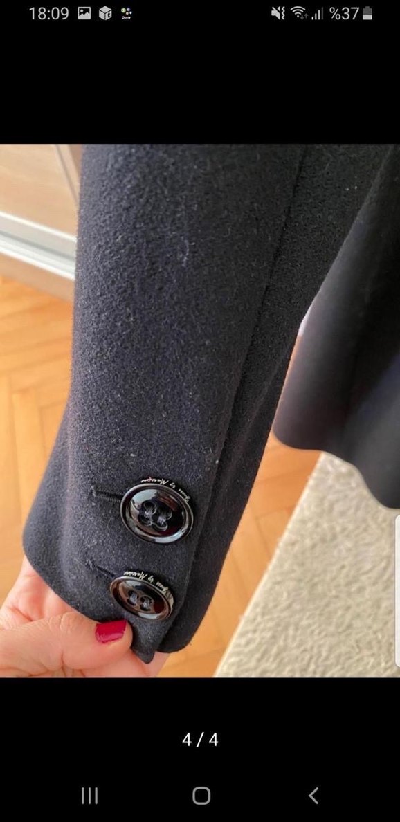 Guess Siyah Düğmeli Klasik Kaban - Görsel 5