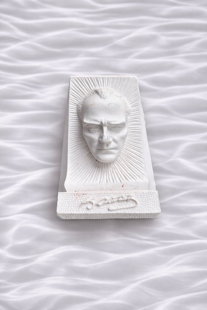 Beyaz Atatürk Büstü Figürü - Görsel 3