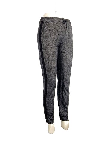 H&M H&M Eşofman Altı %70 İndirimli.