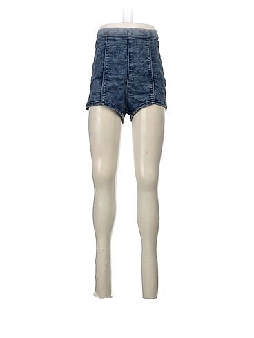 Bershka Mini Şort %70 İndirimli.