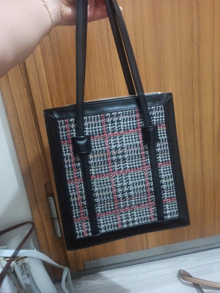 Siyah Desenli Kadın Omuz Çantası - Görsel 4