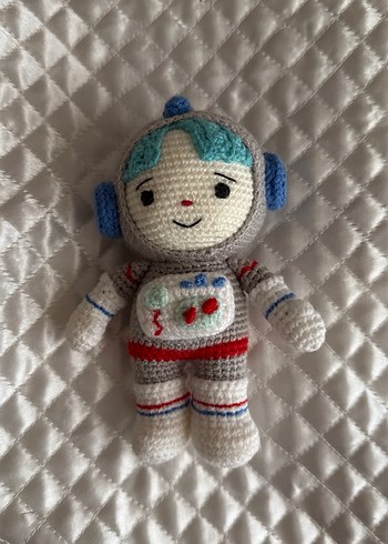 Renkli Örgü Astronot Figürü amigurumi