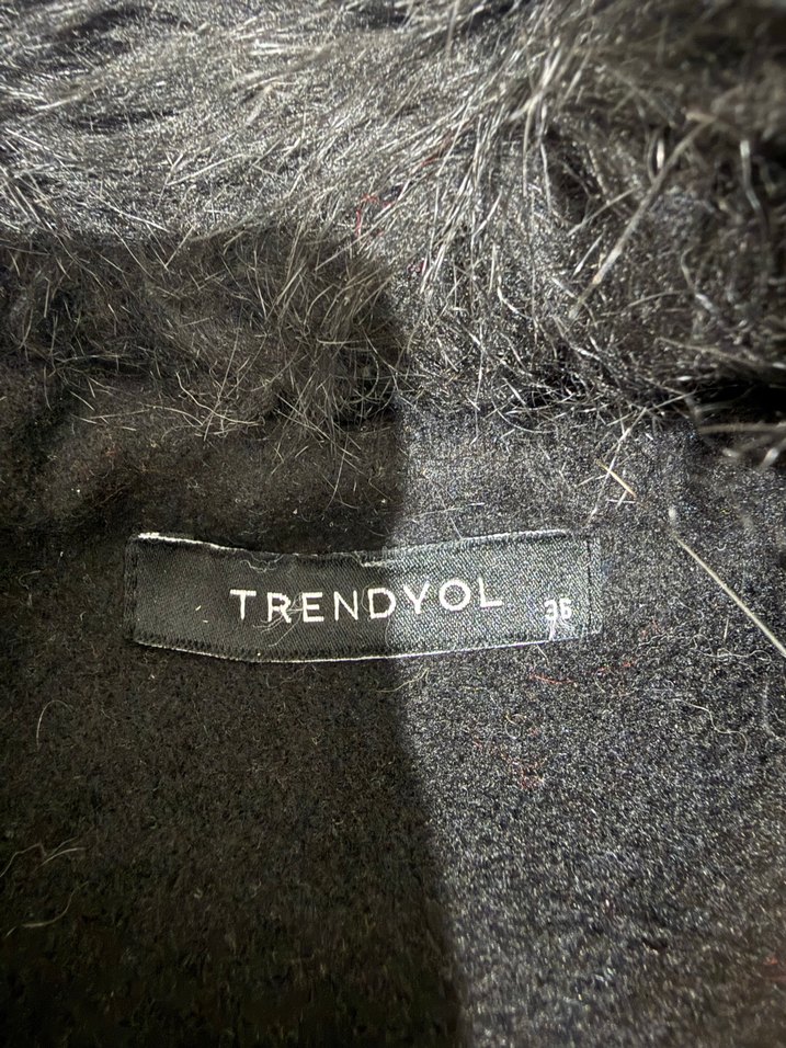 Siyah Yün Kaban, Kürklü Yaka - Görsel 2