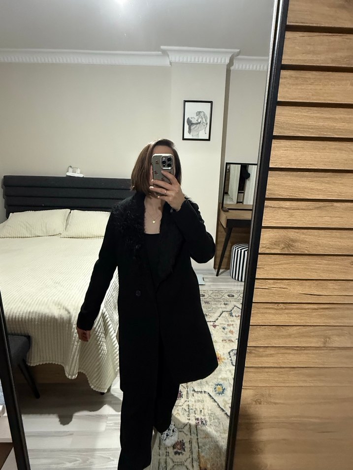 Siyah Yün Kaban, Kürklü Yaka - Görsel 4