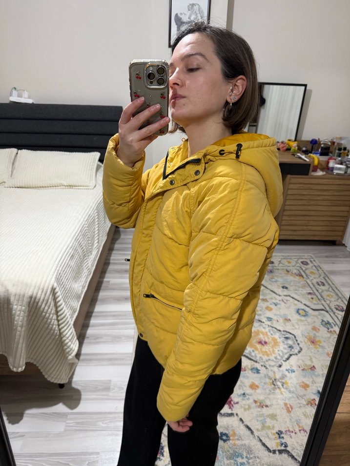 Sarı Kapüşonlu Fermuarlı Kadın Mont - Görsel 5