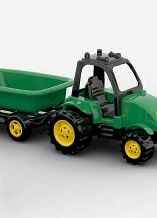Oyuncak traktor