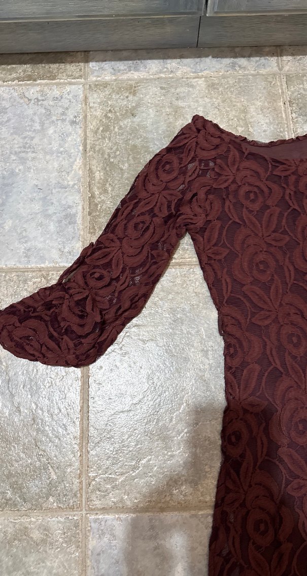 Bordo Nakışlı Dantel Detaylı Uzun abiye elbise - Görsel 3