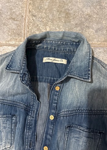 Düğmeli Batik Desenli Kot Gömlek - Görsel 3