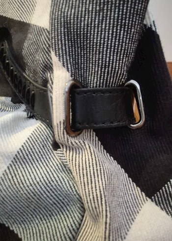 Burberry büyük boy çanta - Görsel 3