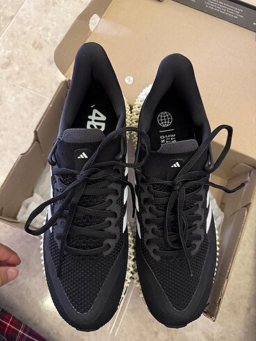 Adidas kutusunda sıfır - Görsel 6