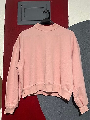 Uzun kollu sweatshirt