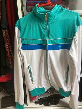 Nike eşofman üstü