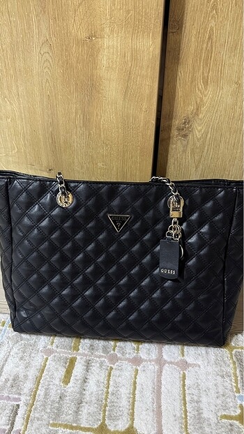 Guess çanta