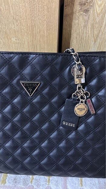 Guess Guess çanta