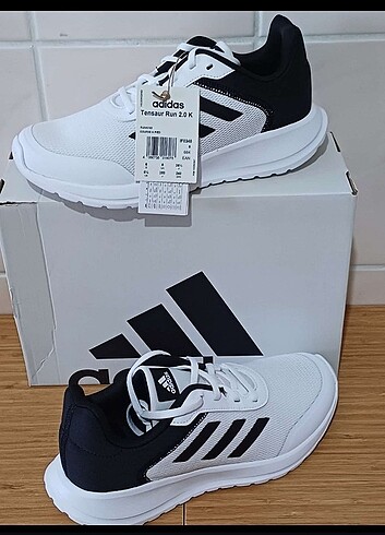 Adidas spor ayakkabi