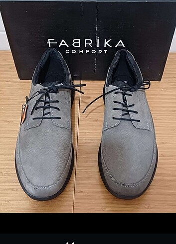 Fabrika günlük ayakkabı - Görsel 3