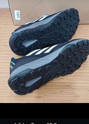 38,5 Beden çeşitli Renk Adidas Terrex outdoor ayakkabi