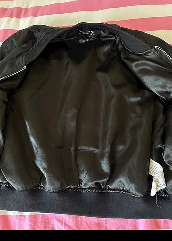 Pull and Bear Fermuarlı Siyah Sokak Stili Kadın Ceket