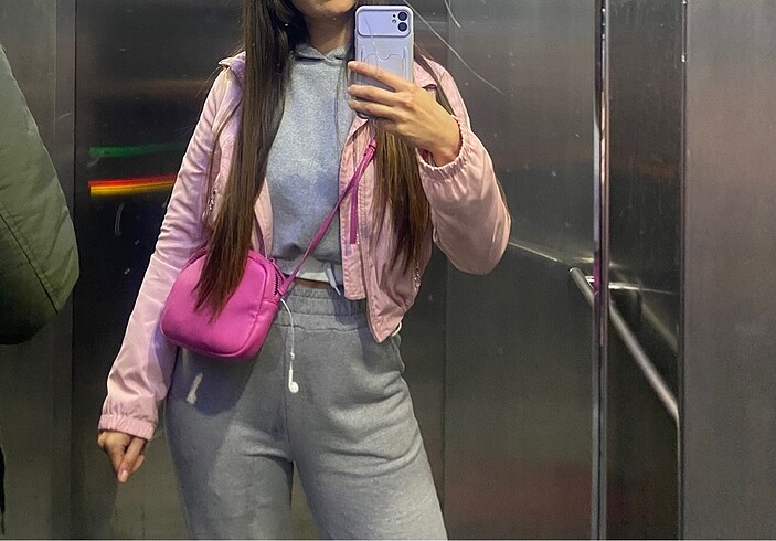 Toz pembe mevsimlik mont