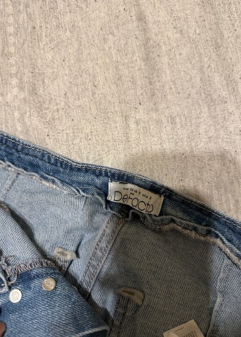 Düğmeli Gri Kadın Denim Pantolon - Görsel 3