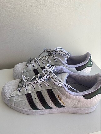 Adidas superstar