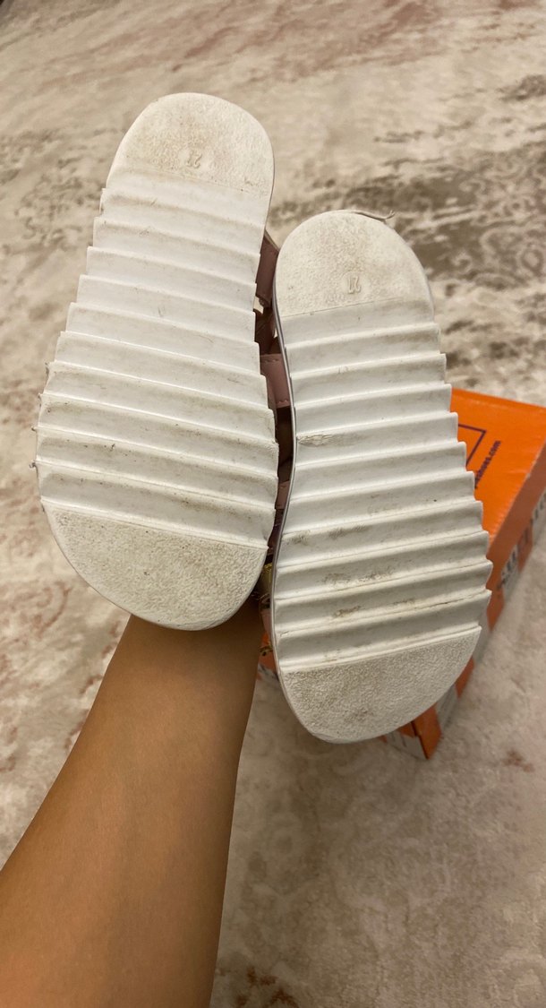 Kız Çocuk Pembe Nakışlı Tokalı Sandalet - Görsel 2