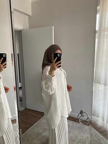 Zara Beyaz gömlek