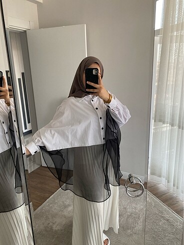 Zara Beyaz gömlek
