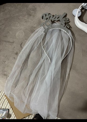 Gelin Tacı Beyaz Dantel Tül Detaylı - Görsel 4