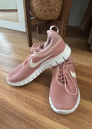 36 Beden Nike Pembe Bağcıklı Kadın Spor Ayakkabı